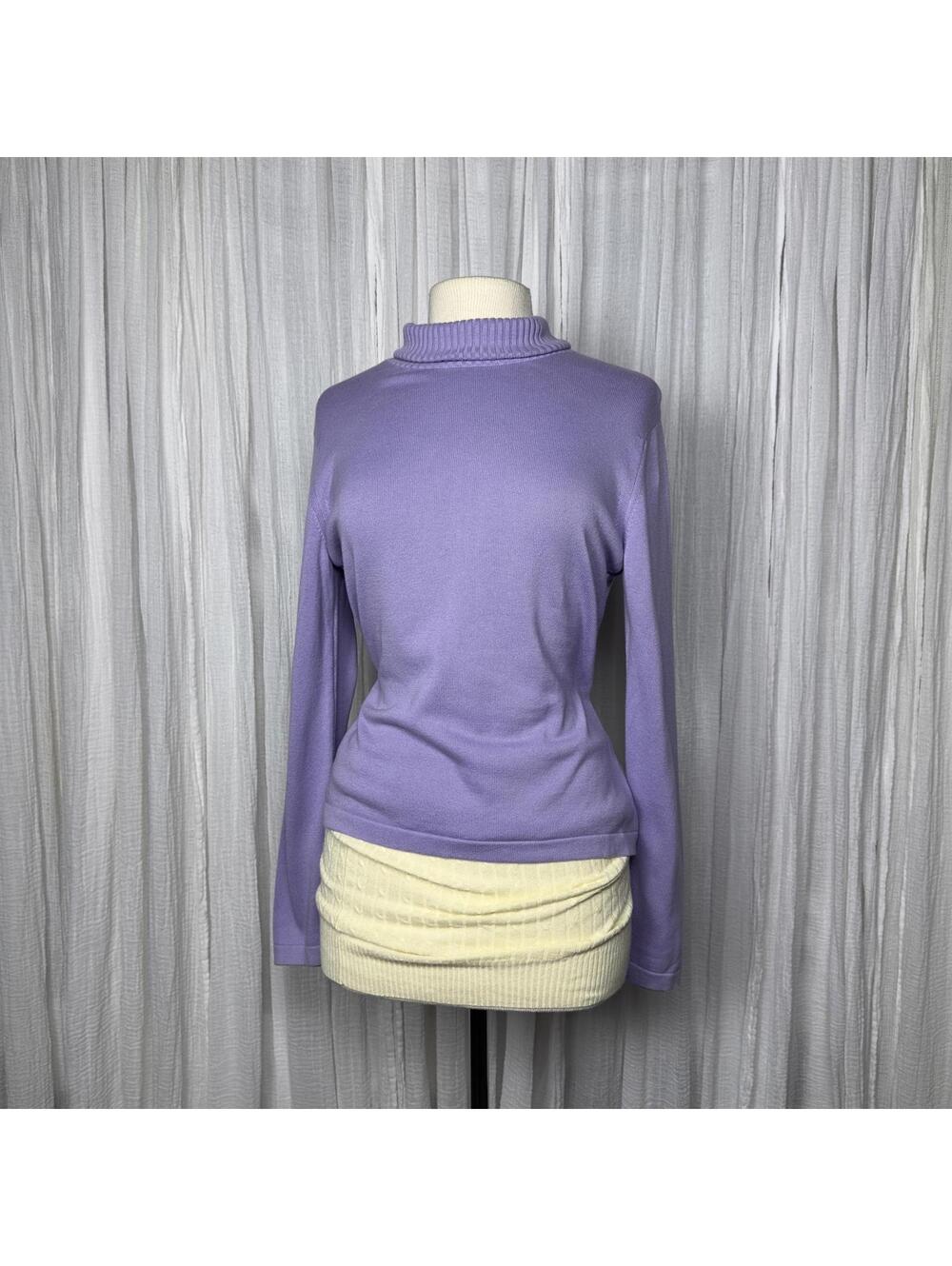 Vintage Y2K Preppy Coquette Lavender Turtleneck Sweater (S)